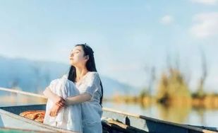 特别温情的句子，每一句都是淡淡的幸福，适合发朋友圈-句子橘
