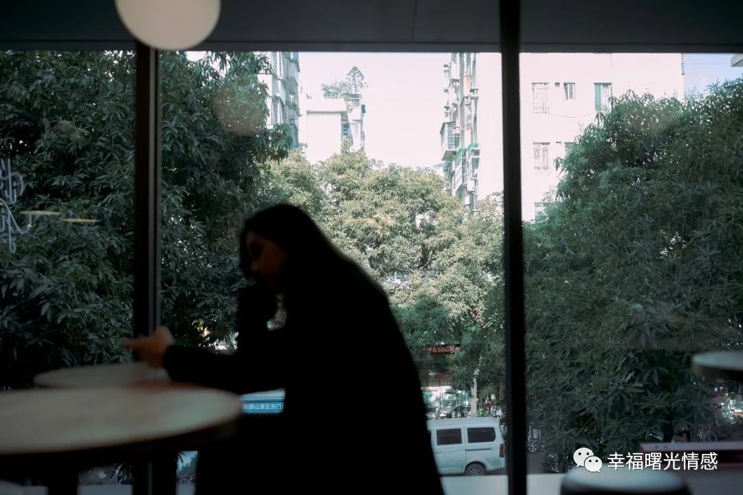 和女朋友分手了，该怎么发信息去挽留？-句子橘