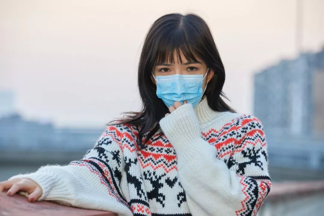 最新温暖人心的抗疫句子，满满正能量，祈福武汉-句子橘