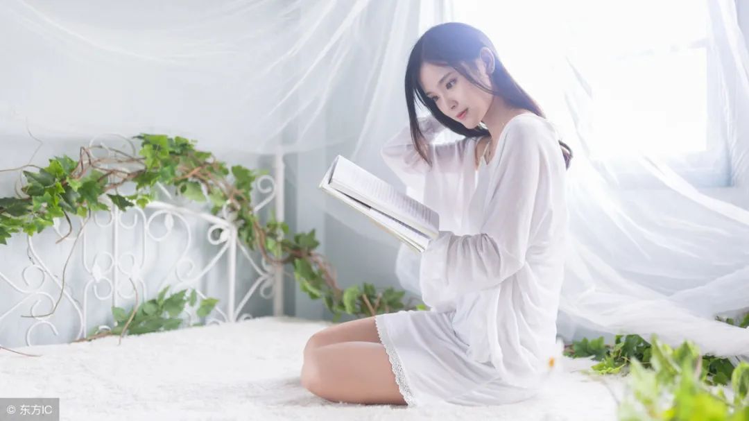 关于赞美三八妇女节的句子,享受全世界给你的福利,致敬女神-句子橘 关于赞美三八妇女节的句子,享受全世界给你的福利,致敬女神-句子橘