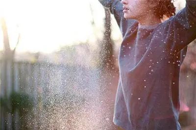 正能量的励志短句子,至坚强的自己-句子橘 正能量的励志短句子,至坚强的自己-句子橘