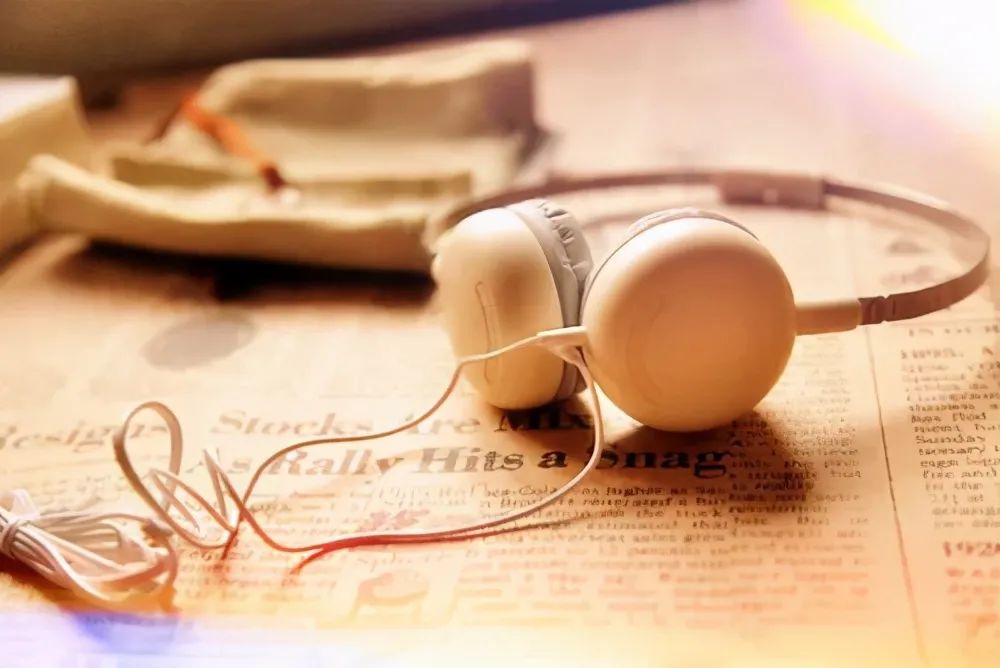 九位名人美到极致的句子！非常欣赏的正能量句子-句子橘