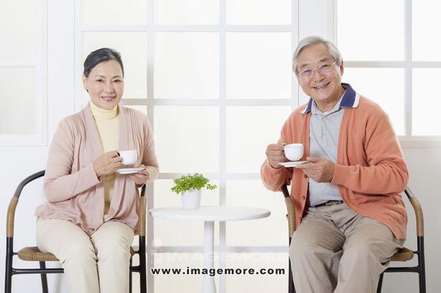 夫妻一起奋斗相互陪伴的句子 夫妻一起奋斗相互陪伴的句子