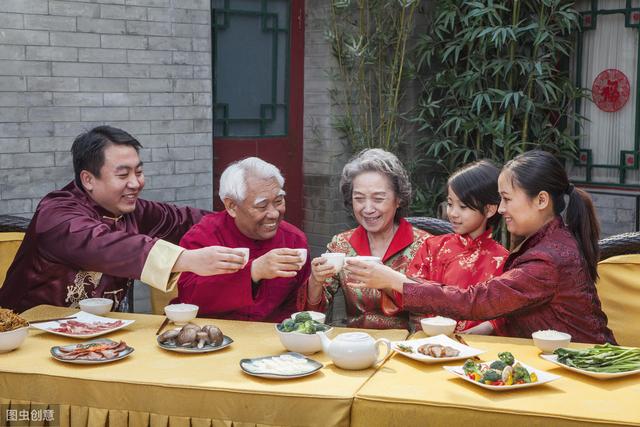 写小辈孝顺的句子 写小辈孝顺的句子