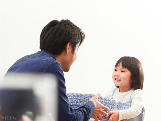 夸女儿孝顺的句子发圈用 夸女儿孝顺的句子发圈用