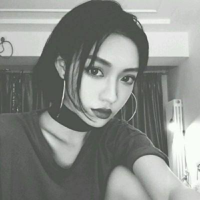 霸气侧漏的短句子,句句优秀「兄弟,用心交 父母,拿命孝」