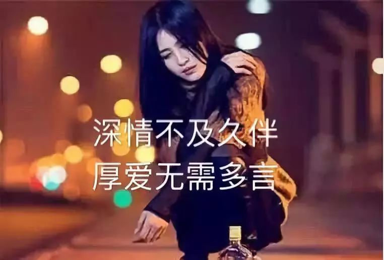 发朋友圈赞女儿孝顺的句子(赞美儿女孝顺的语句)