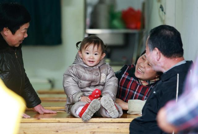 有一种“伪孝顺”正在蔓延,比“不孝”更让老人寒心…