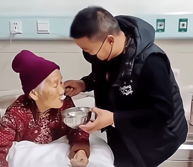 夸哥嫂孝顺的句子(怎么孤立不孝顺的哥嫂)