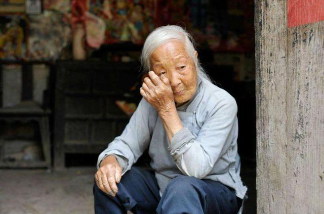 关于儿女不孝顺的句子(儿女不孝的句子)