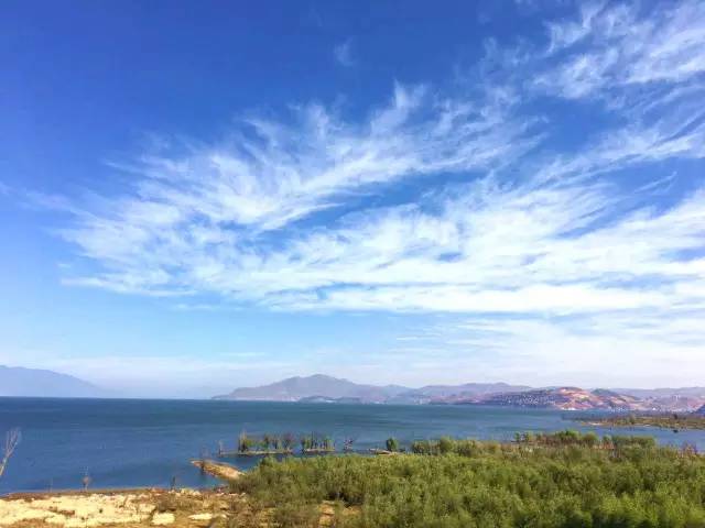 苍山洱海经典句子(大理苍山洱海的唯美句子)
