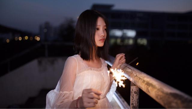 心寒失望心累的句子,一个人的夜,伤感中带着心酸!