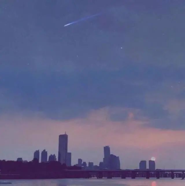 告白文案:我从不喜欢迁就,却用最干净的真心为你妥协了很久-句子橘 告白文案:我从不喜欢迁就,却用最干净的真心为你妥协了很久-句子橘