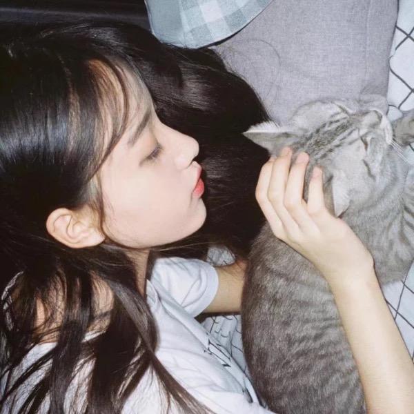 伤感句子配图背影