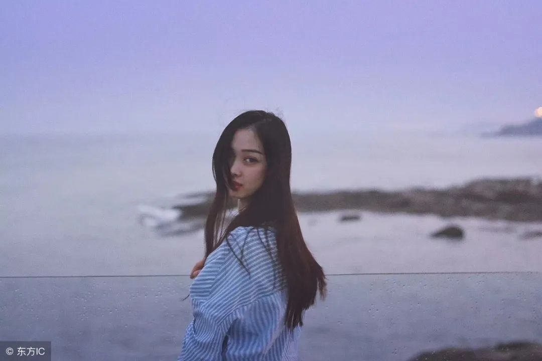 适合发朋友圈的唯美句子：新的3月，愿叫醒你的不是闹钟而是梦想-句子橘