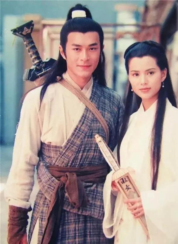 两情相依的温馨句子(两情长时朝朝暮)