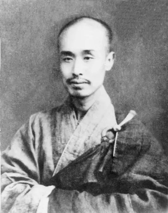 丰子恺10句经典语录，句句都是人生，留给我们的是经典
