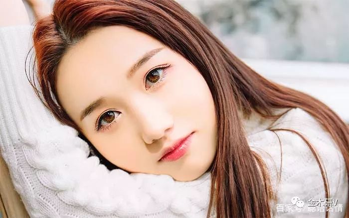 挽留女人的句子简短(女人靠自己的句子)
