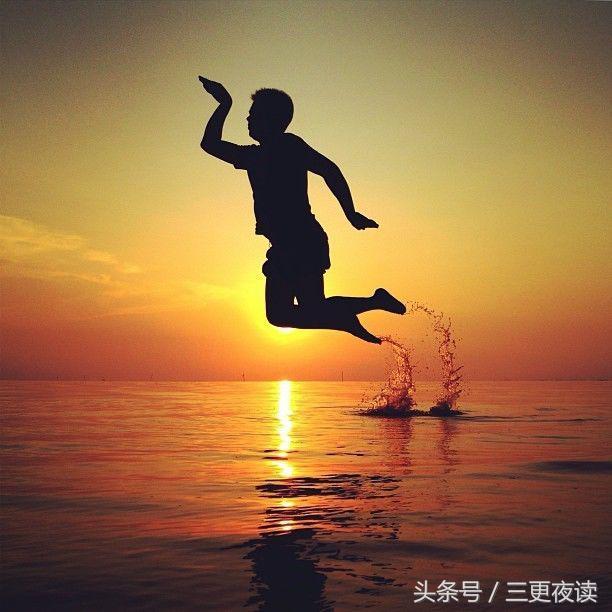 非常经典的句子:缘分,聚散如云;人心,冷暖难觅