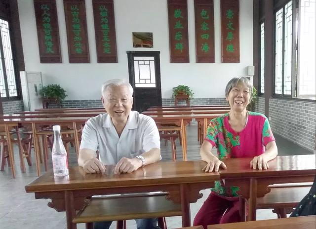 时光静好,笑对沧桑——致相濡以沫的父母