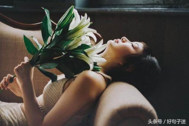伤感又心痛的说说心情短语,句句精辟虐心!