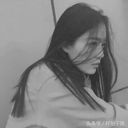 表达悲伤的句子想流眼泪,句句戳痛心坎!
