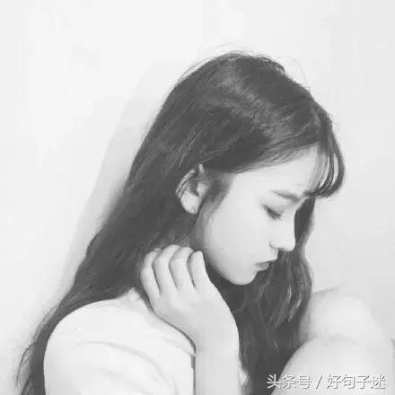 表达悲伤的句子想流眼泪,句句戳痛心坎!