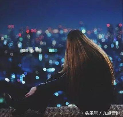 朋友圈分手说说看完哭了那种，句句痛彻心扉