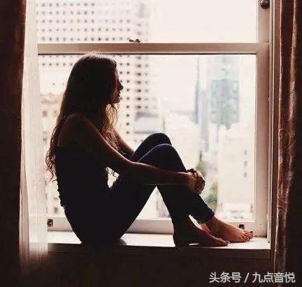 朋友圈分手说说看完哭了那种，句句痛彻心扉