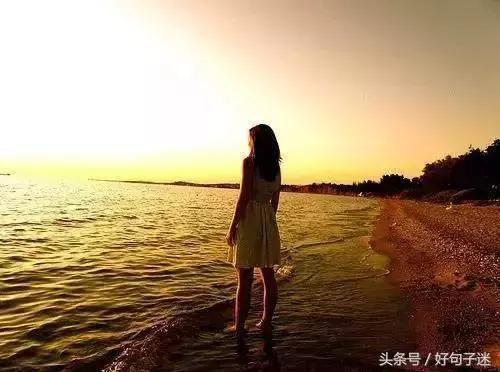 爱一个人被背叛伤感的说说心情短语，句句戳心！