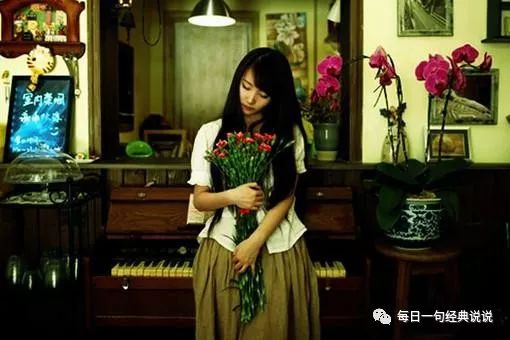 心痛到撕心裂肺的伤感句子，越读越难过！-句子橘