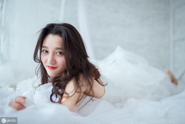 天气冷了撩女友的话,降温关心温暖女生的句子
