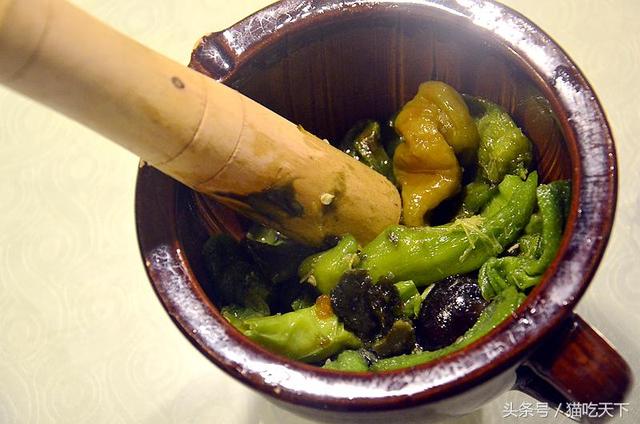 形容湘菜美食诱人的句子 形容湘菜美食诱人的句子