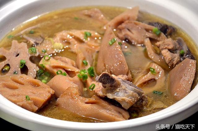 形容湘菜美食诱人的句子 形容湘菜美食诱人的句子