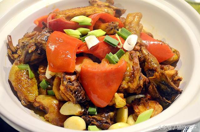 形容湘菜美食诱人的句子 形容湘菜美食诱人的句子