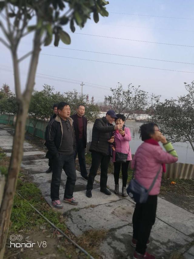 同老师相聚的简单句子 同老师相聚的简单句子