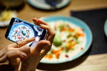 2021美食最火朋友圈句子 2021美食最火朋友圈句子