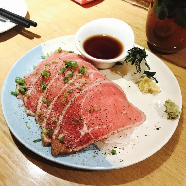 发朋友圈分享美食的句子 发朋友圈分享美食的句子