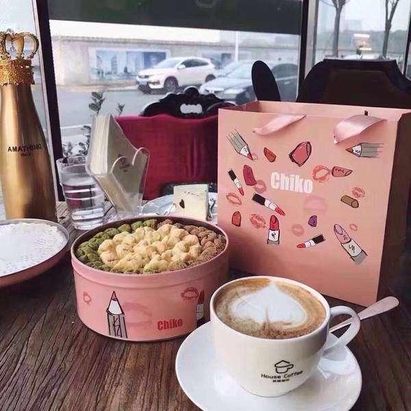 发朋友圈分享美食的句子 发朋友圈分享美食的句子
