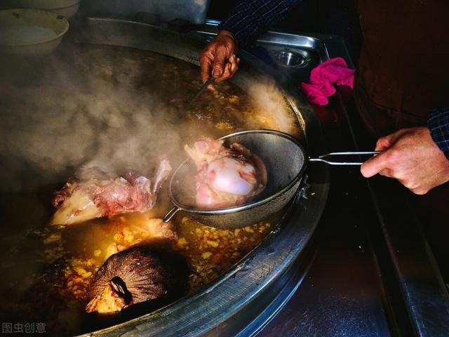 赞美牛肉美食的经典句子 赞美牛肉美食的经典句子
