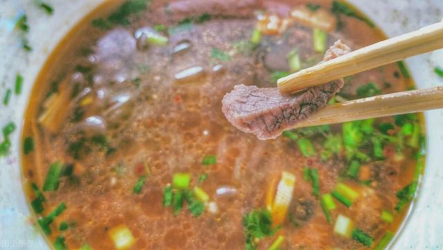 赞美牛肉美食的经典句子 赞美牛肉美食的经典句子
