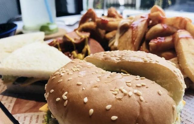 美食治愈心情的句子发朋友圈 美食治愈心情的句子发朋友圈