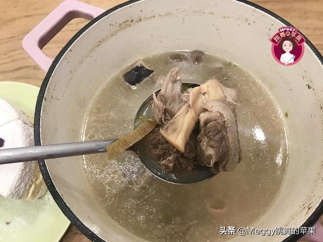 简单晚餐发朋友圈的句子 简单晚餐发朋友圈的句子