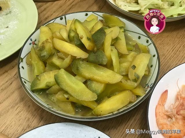 简单晚餐发朋友圈的句子 简单晚餐发朋友圈的句子