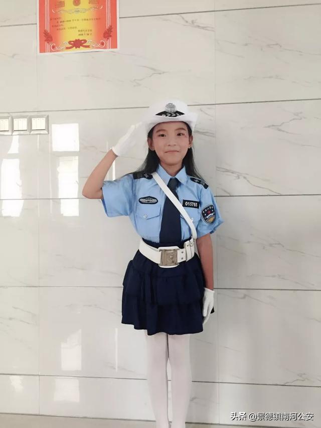 宣传女民警抗疫一线的句子 宣传女民警抗疫一线的句子