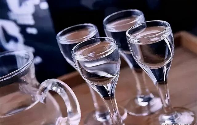 人生美食美酒美景的句子 人生美食美酒美景的句子