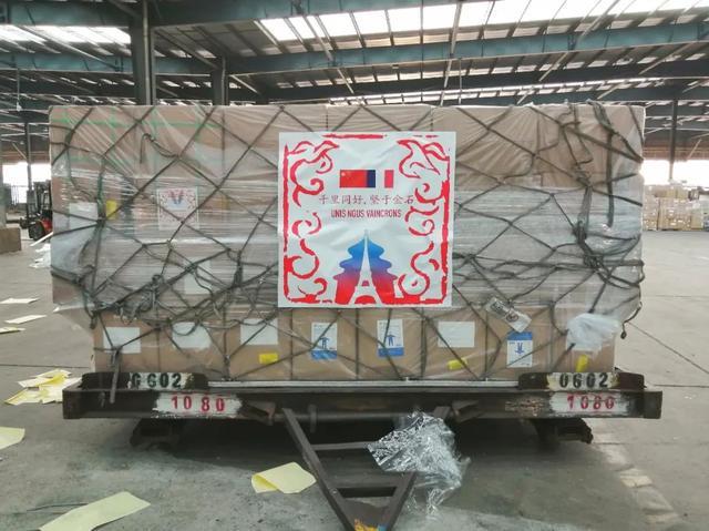 描述全国人民共同抗疫的句子 描述全国人民共同抗疫的句子