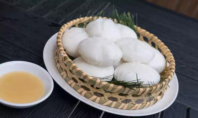形容美景伴美食的句子
