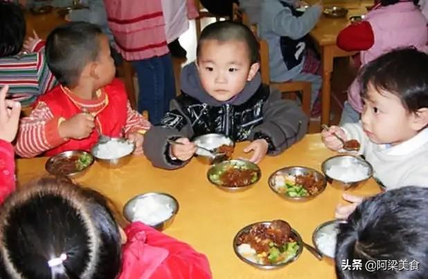 幼儿园美食句子朋友圈 幼儿园美食句子朋友圈