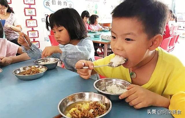 幼儿园美食句子朋友圈 幼儿园美食句子朋友圈